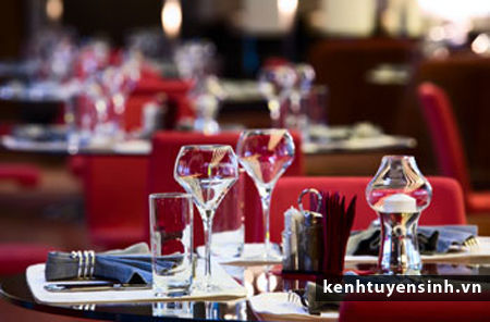 Khóa nghiệp vụ nhà hàng khách sạn - Kent